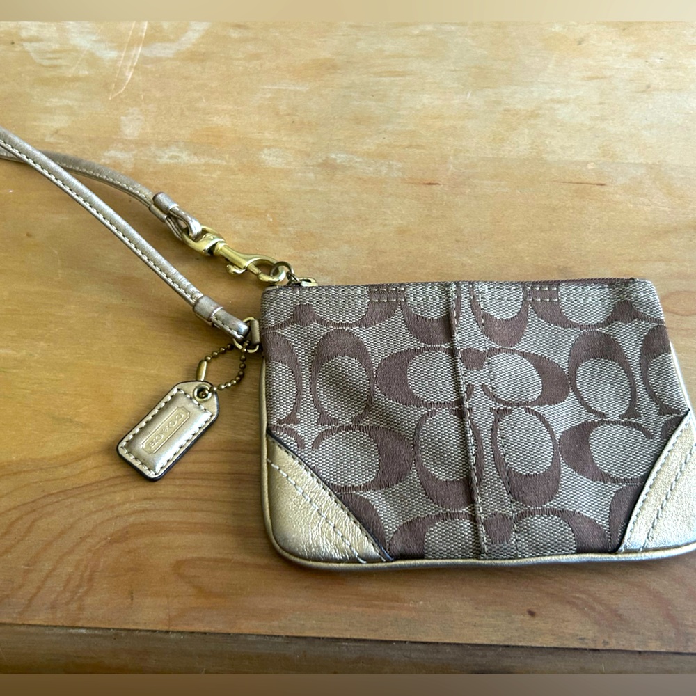 Classic coach wristlet